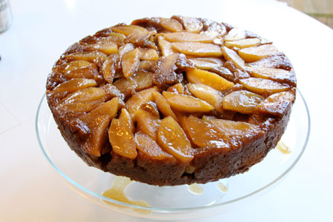 apple-cake-beauty-shot